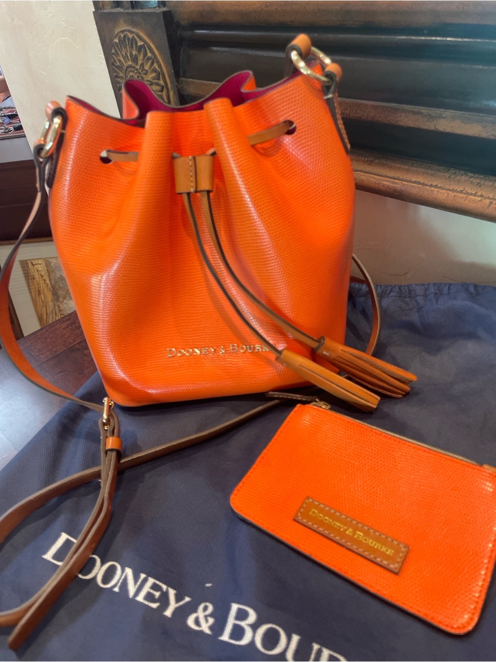 Dooney & Bourke crossbody tassel bag - Picture 4 of 6